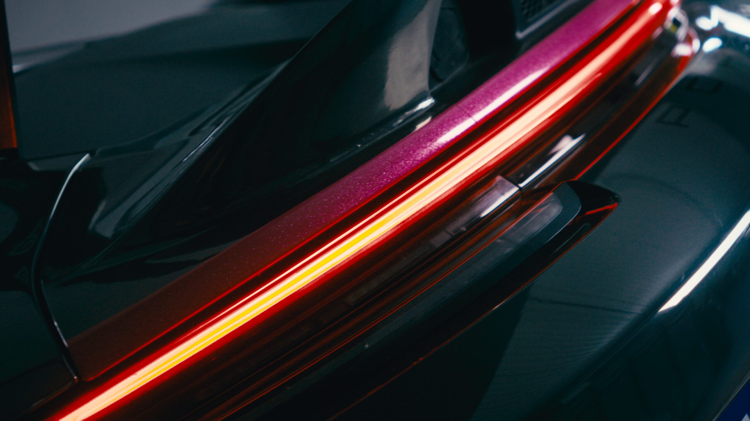 Réalisation d'une vidéo de sponsoring pour le pilote amateur en Porsche Carrera Cup France - Loïc Teire